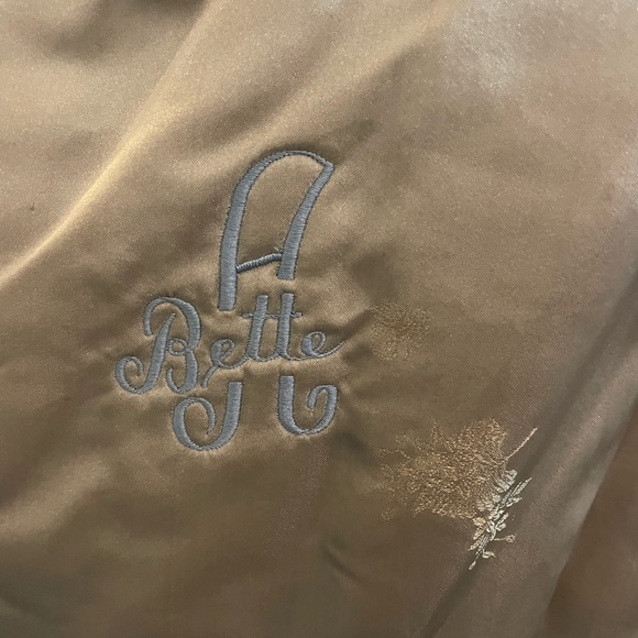 Vintage fur stole, possibly mink, medium to small shoulders. Great condition. - Picture 5 of 6